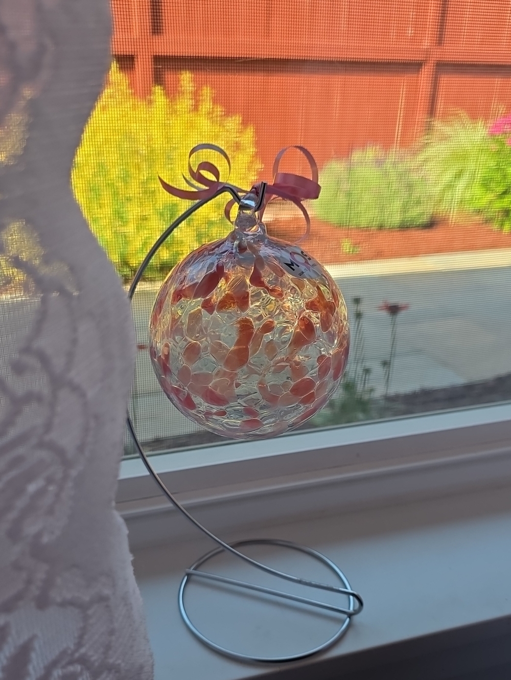 Cristal Lehrer French Hand-Blown Art Glass Sphere Pink/White Speckled Ornament - Picture 10 of 13